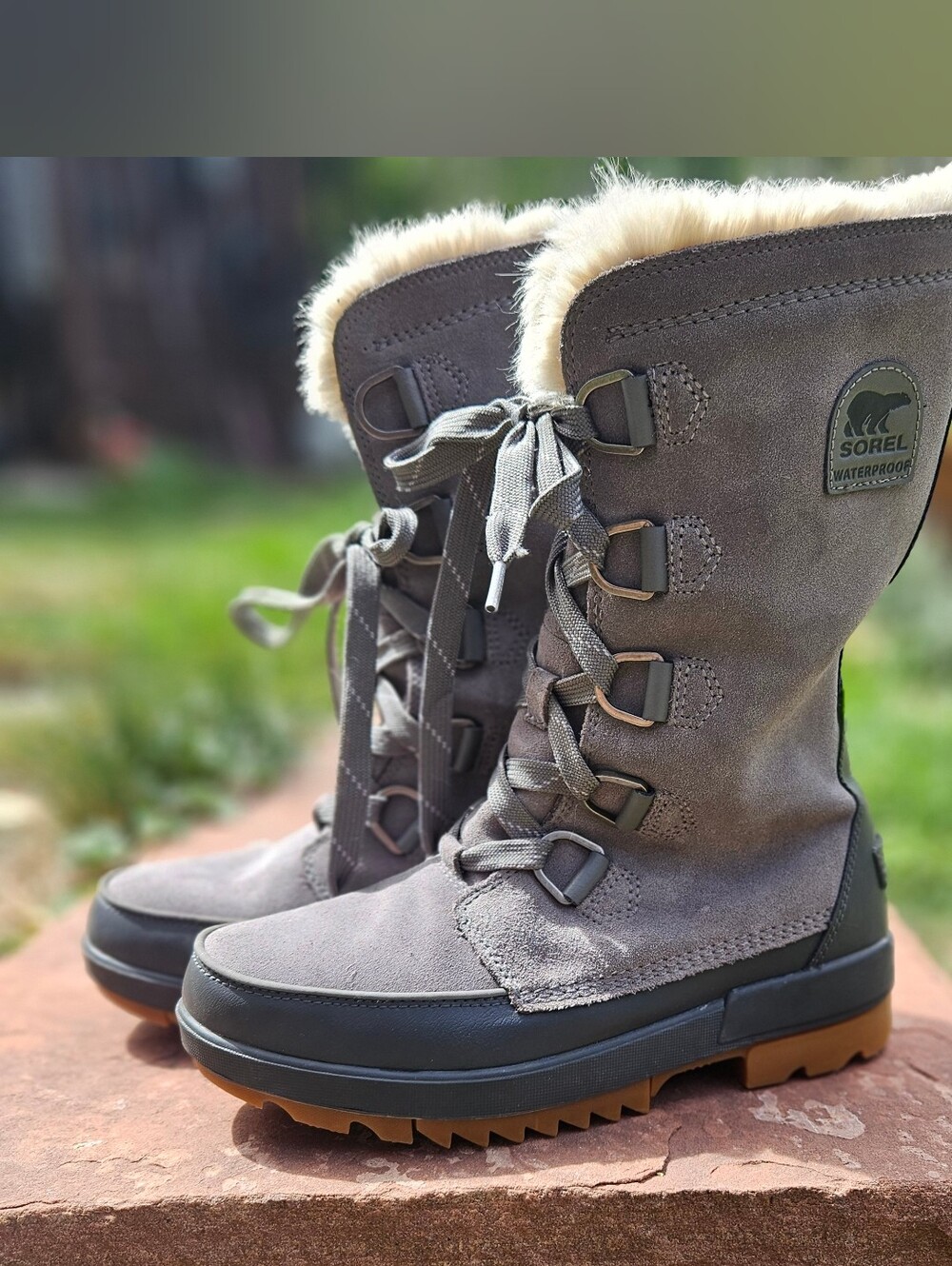 SOREL Women's Waterproof Gray Lace-Up Winter Boots with Faux Fur Lining
